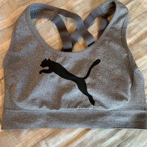 Puma sports bra size M